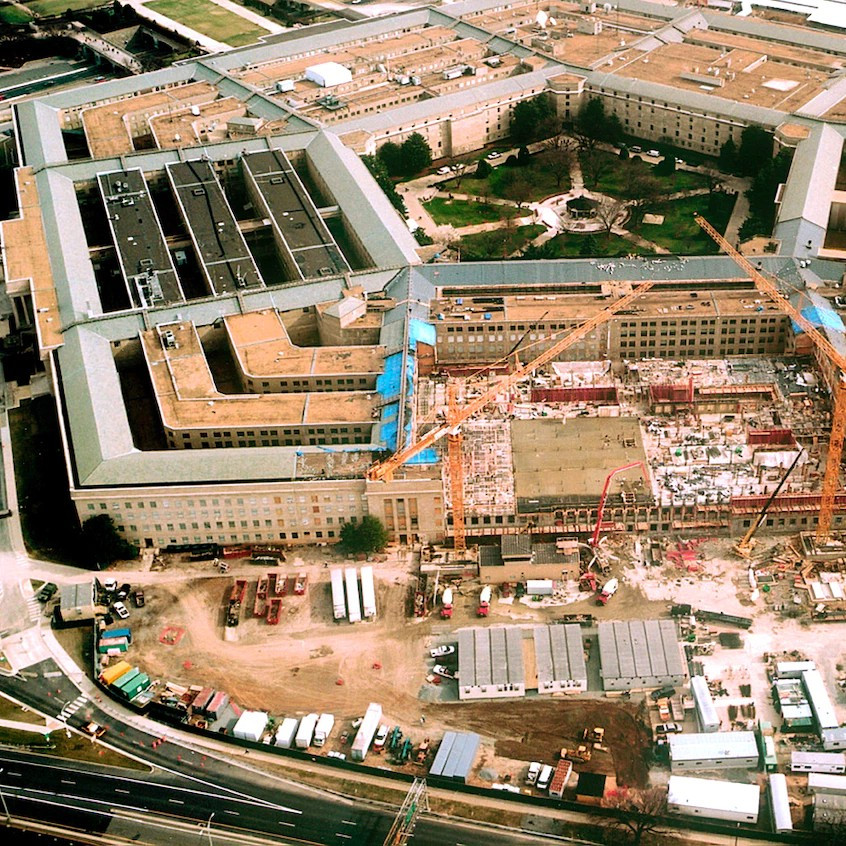 Почему в здании Пентагона изначально туалетов было в два раза больше, чем  необходимо? — Музей фактов