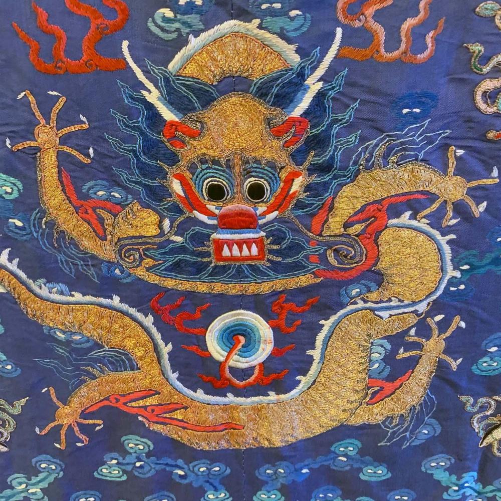 Чем отличались императорские китайские драконы от тех, что были доступны простолюдинам?