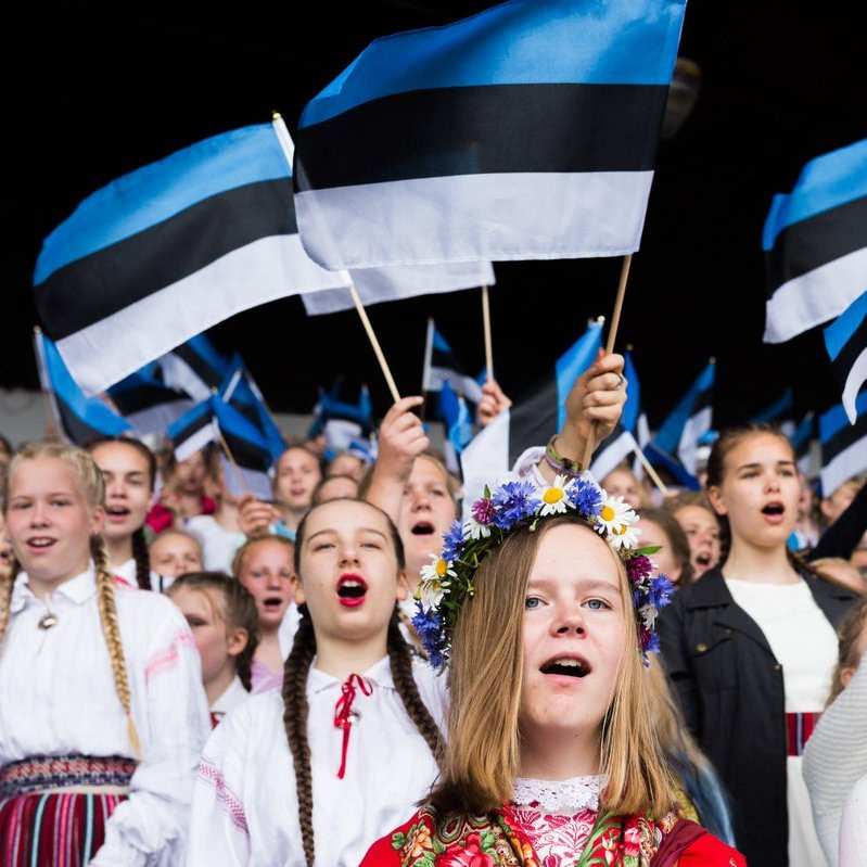 Как эстонское правительство пыталось скрыть тот факт, что самая распространённая в стране фамилия — Иванов?