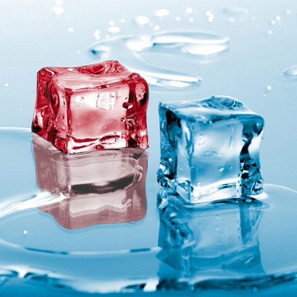 Каким парадоксальным способом можно увеличить скорость замерзания воды в морозилке?