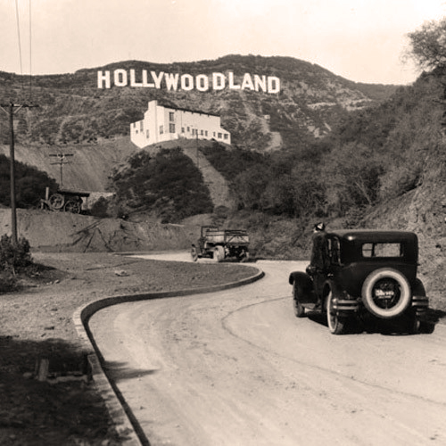 Для чего изначально был создан знак Голливуда?
