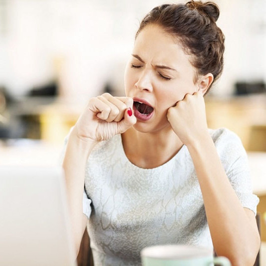 Почему человек зевает и правда ли то, что зевание заразно?