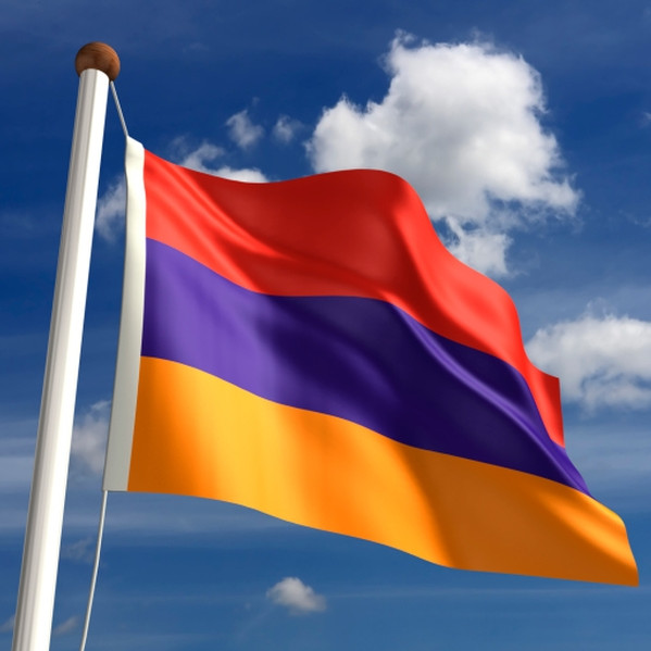 Упоминания о каких странах убраны из стихотворения, которое легло в основу гимна Армении?