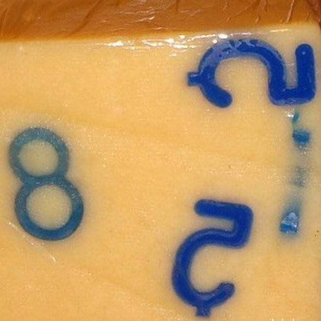 Зачем в советский сыр помещали пластиковые цифры?