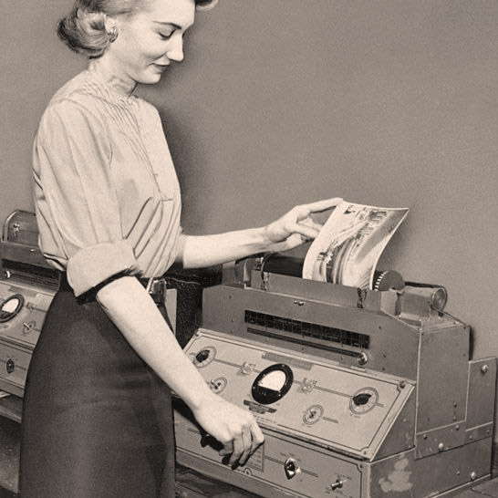 Что появилось раньше — телефон или факс?