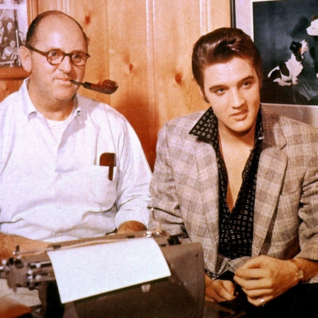 Зачем менеджер Элвиса Пресли распространял значки с надписью «I hate Elvis»?
