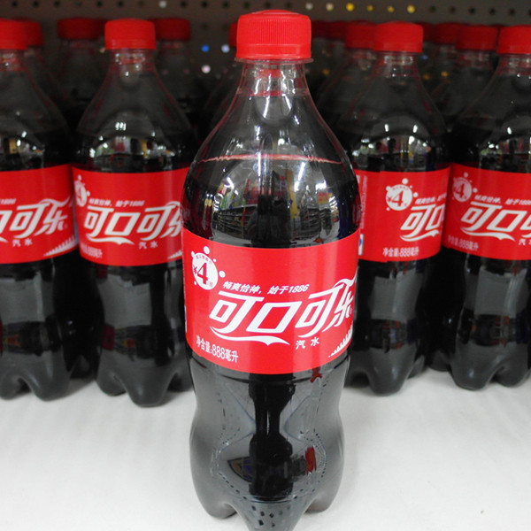 Почему в Китае название Coca-Cola перевели как «Кусай воскового головастика»?