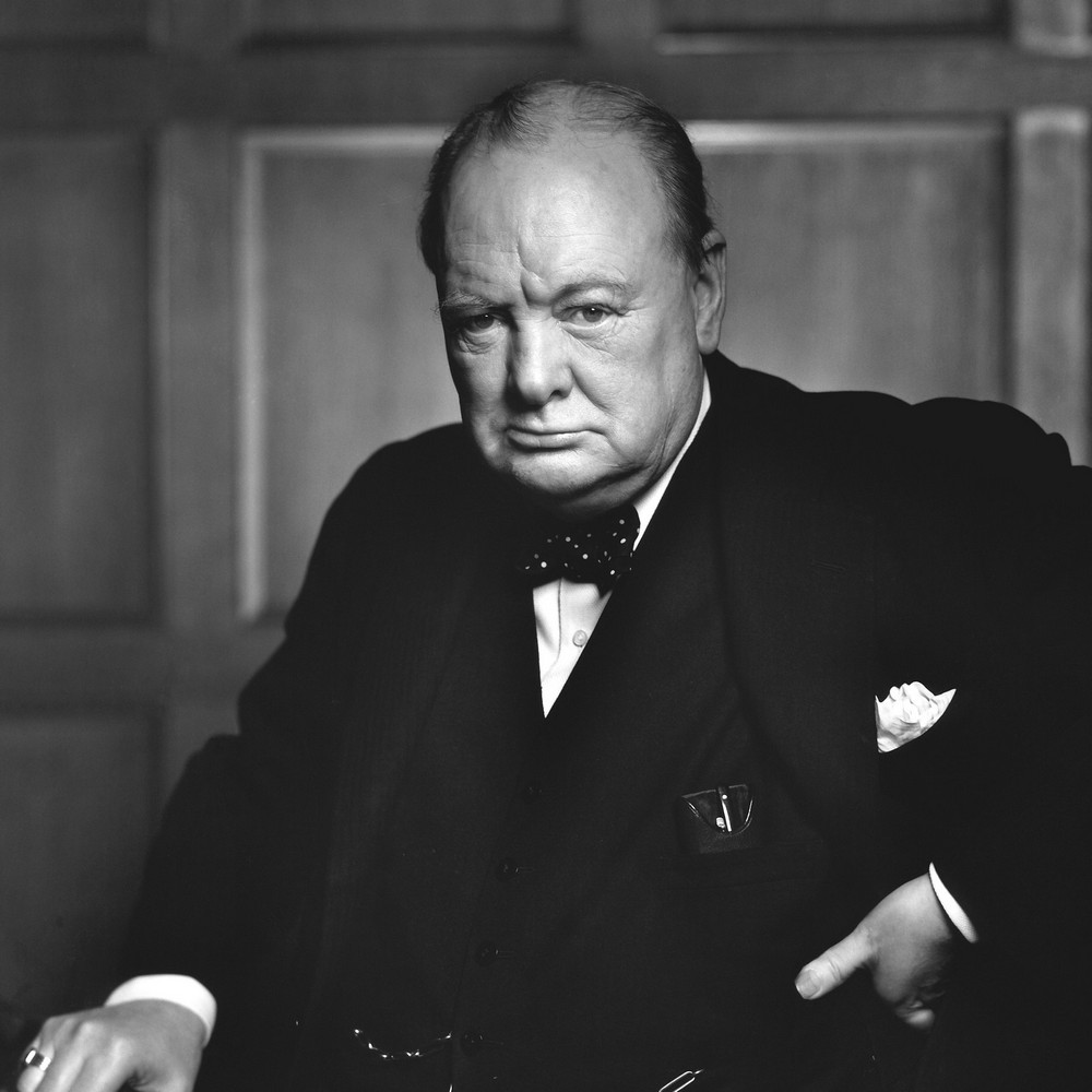 На что сердится Черчилль на самой знаменитой своей фотографии?