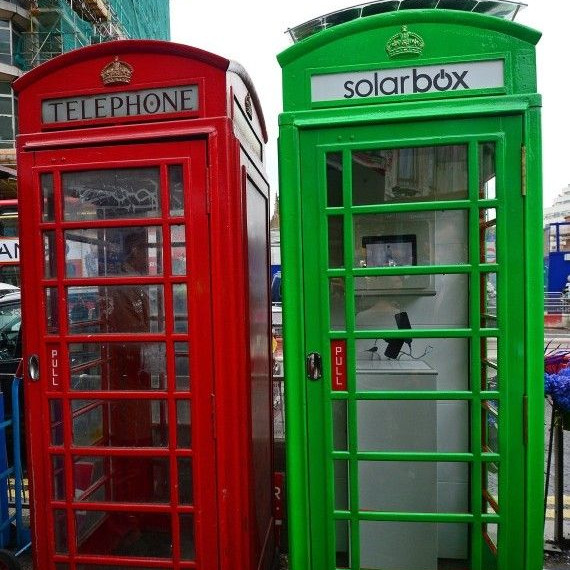 Зачем некоторые лондонские телефонные будки перекрашивают из красного в зелёный цвет?