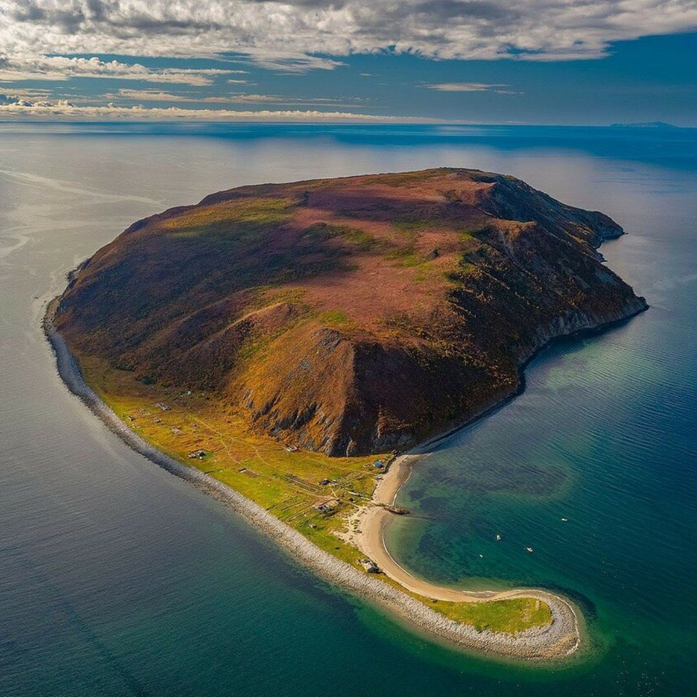Почему один из островов недалеко от Магадана назван Островом Недоразумения?