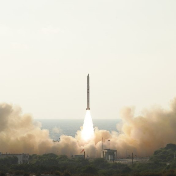 Почему Израиль запускает космические ракеты на запад, а другие державы — на восток?