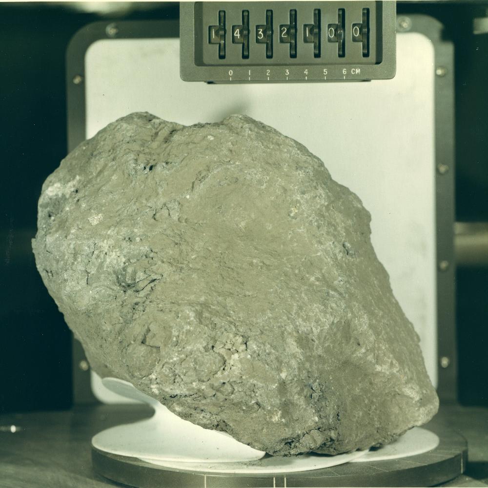 Кто и где обнаружил самый старый камень нашей планеты?