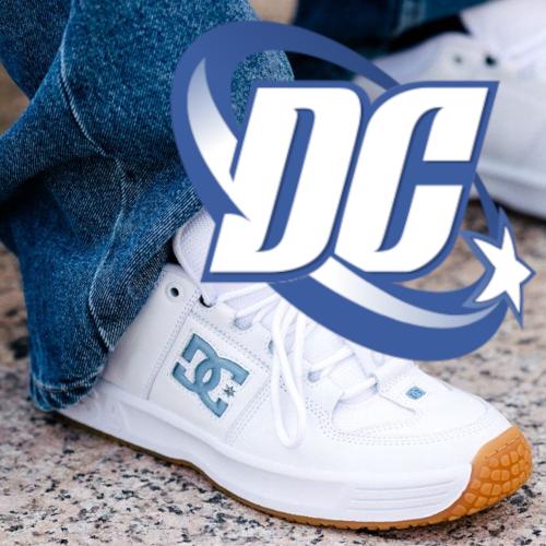 Зачем издательство DC судилось с производителем спортивной обуви?