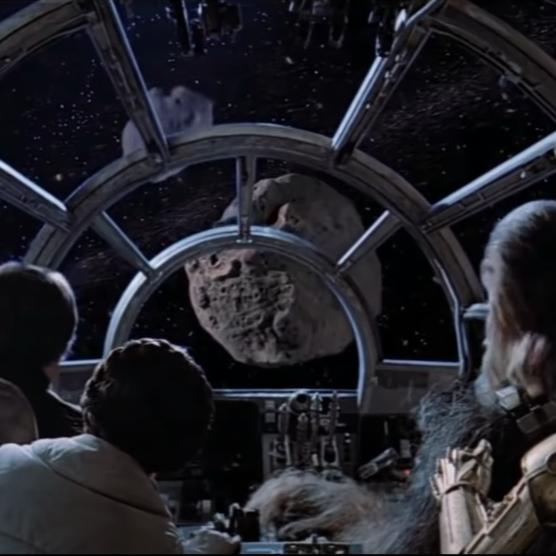 Из чего были сделаны астероиды в сцене погони из «Звёздных войн»?