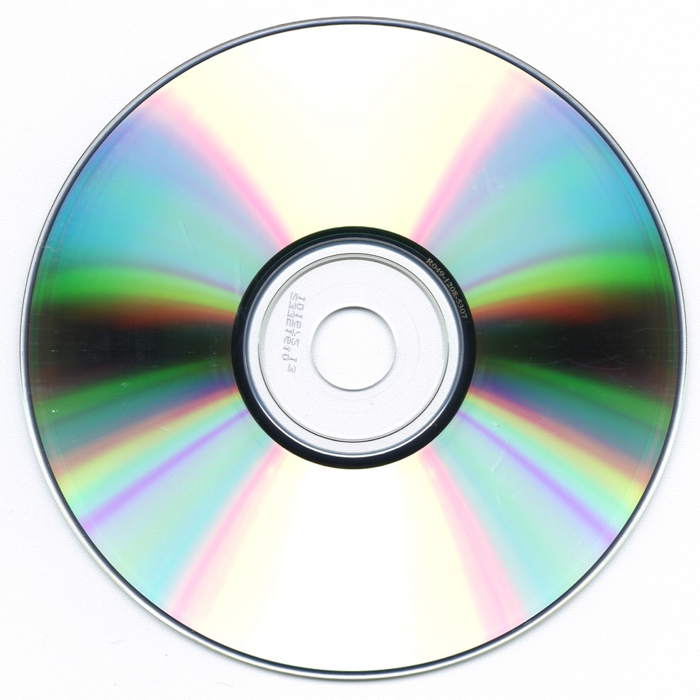 На основе чего были выбраны длительность звучания и диаметр компакт-диска?