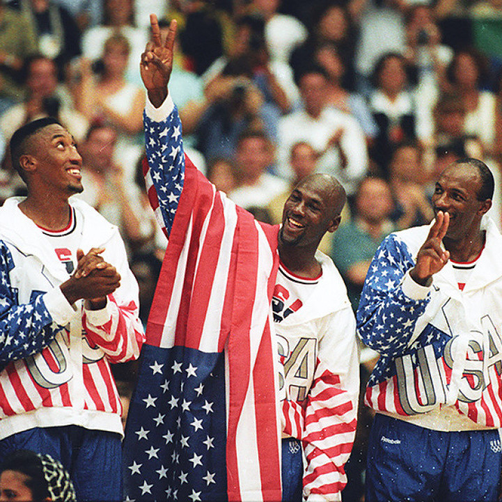 Какой рекламный контракт заставил Майкла Джордана завернуться в американский флаг?