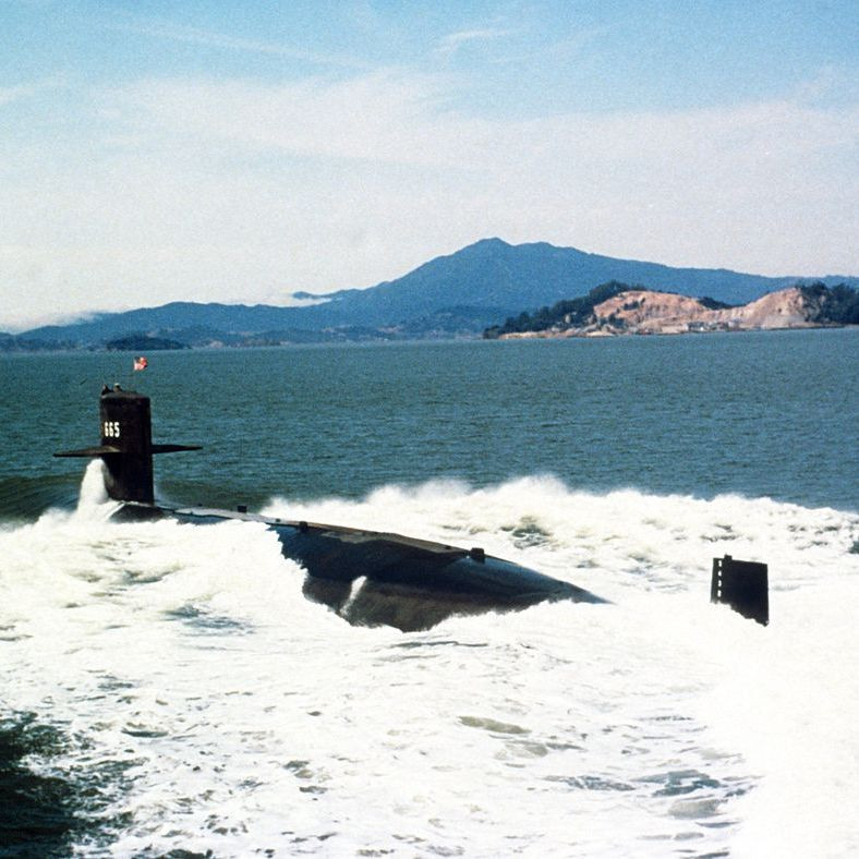Почему в 1969 году прямо у пирса затонула американская атомная подводная лодка?