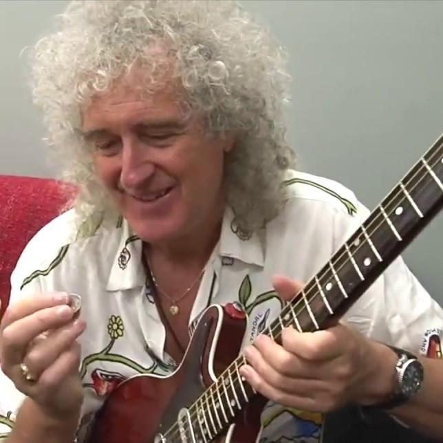 Зачем монетный двор Англии отчеканил серию монет для гитариста Queen?