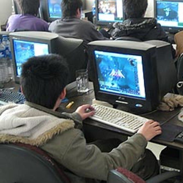 Где и зачем заключённых в тюрьмах заставляют играть в компьютерные игры?