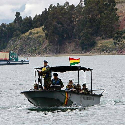 В какой стране, не имеющей выхода к морю, существуют военно-морские силы?