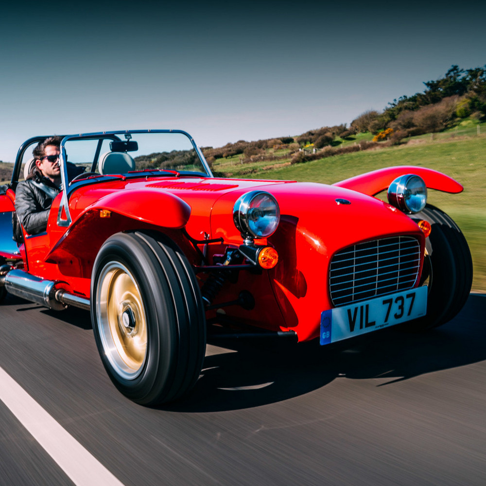 Зачем компания Lotus в 1960-х годах прилагала к автомобилям инструкцию по их разборке?