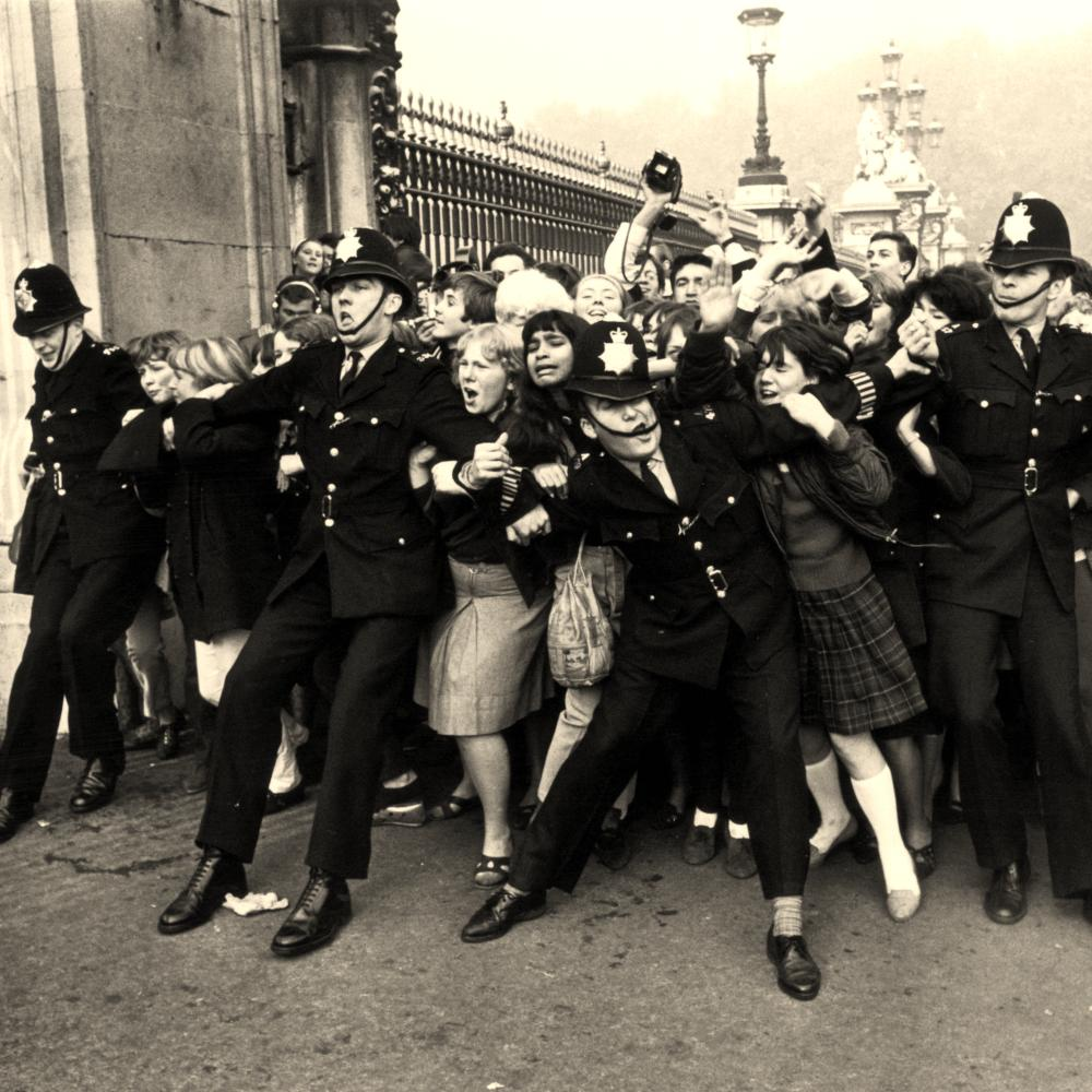 Почему в самый разгар своей популярности The Beatles решили прекратить концерты?