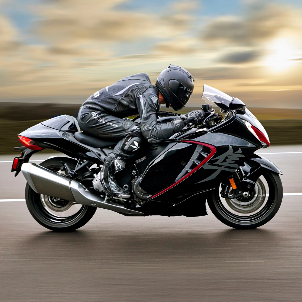 Почему мотоцикл Suzuki Hayabusa назвали в честь сапсана?